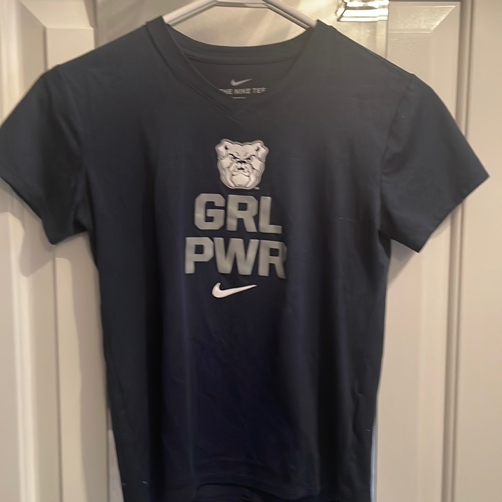Pre-owned navy kids large Nike butler shirt
